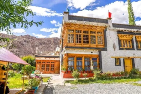 Key Attractions in Phey Village