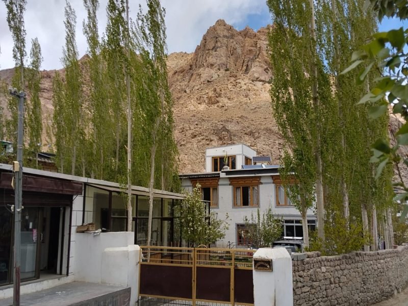 Deluxe Room with Attached Bathroom