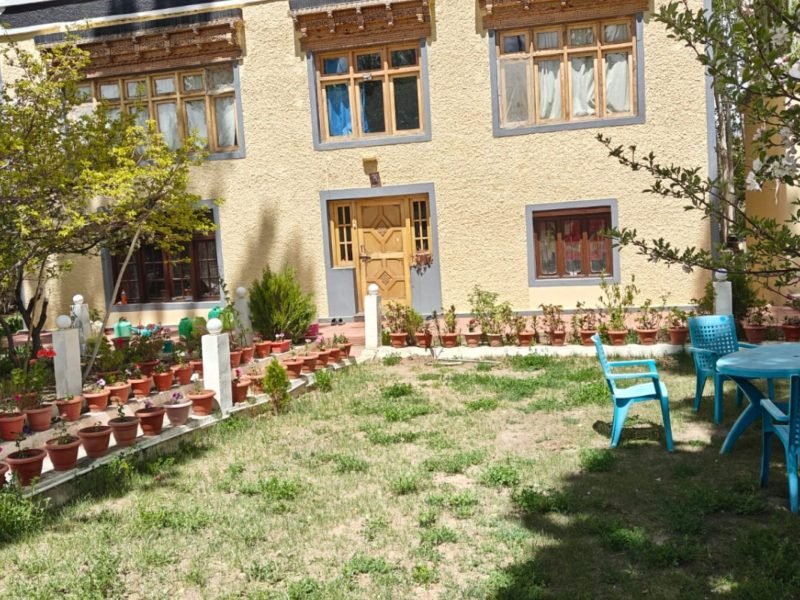 Duplex Room – Ldumbu Homestay